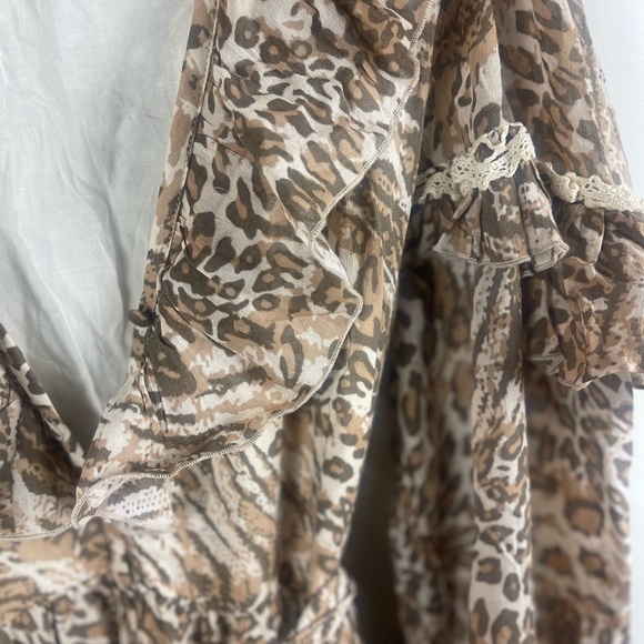 SPELL AND THE GYPSY COLLECTIVE LEOPARD PRINT ADA GOWN NWT SIZE SMALL - Picture 3 of 12